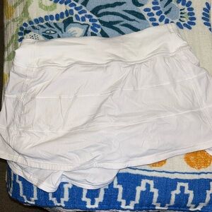 White lulu skirt in great condition
